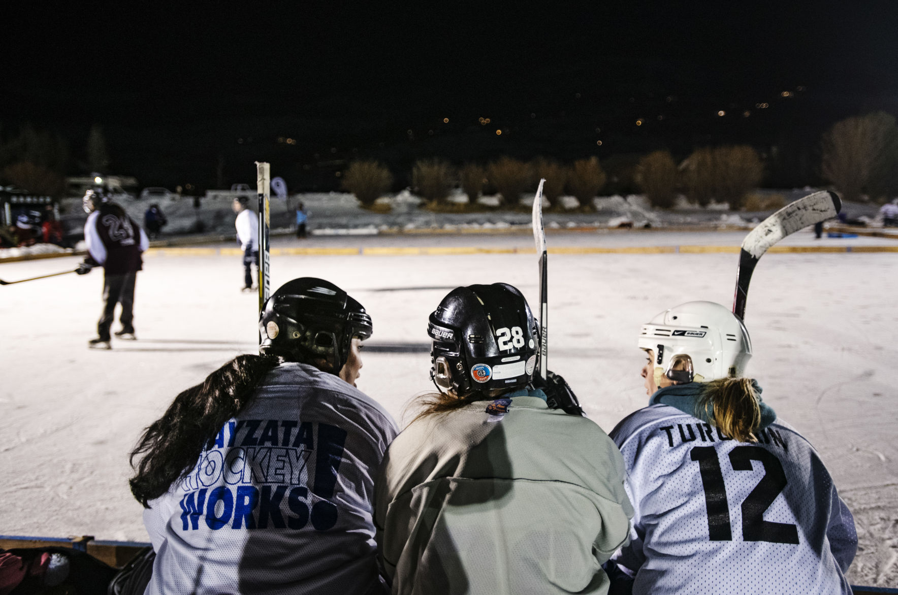 021719-news-pond-hockey-4.JPG